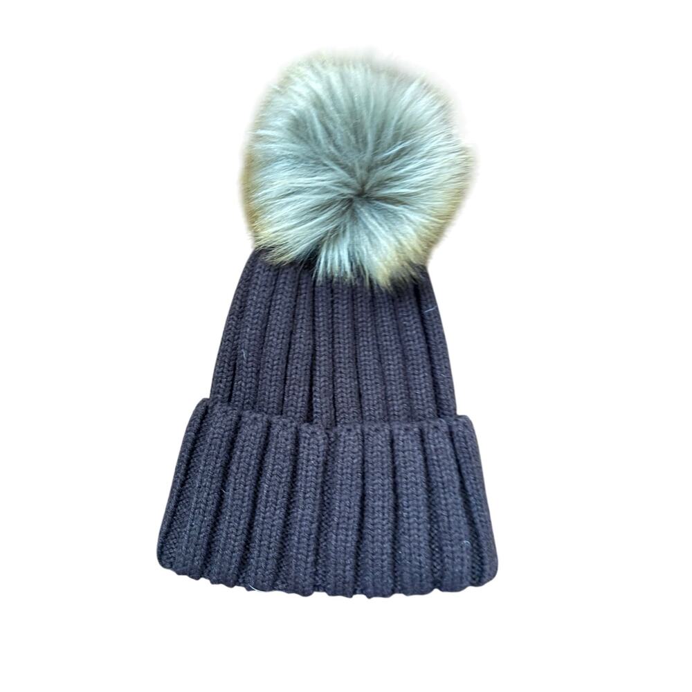 Aritzia Sunday's Best Cableknit Beanie Espresso Brown Faux Fur Pom